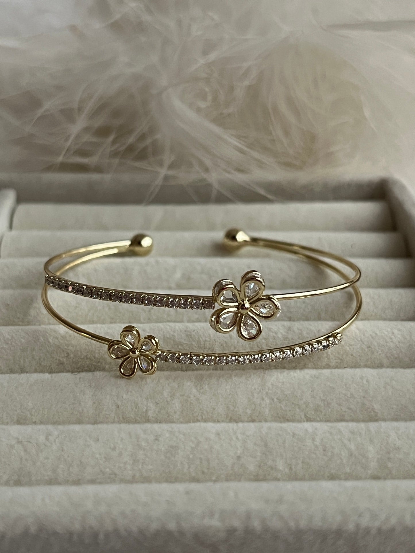VIP Flowers Gold Kelepçe Bileklik