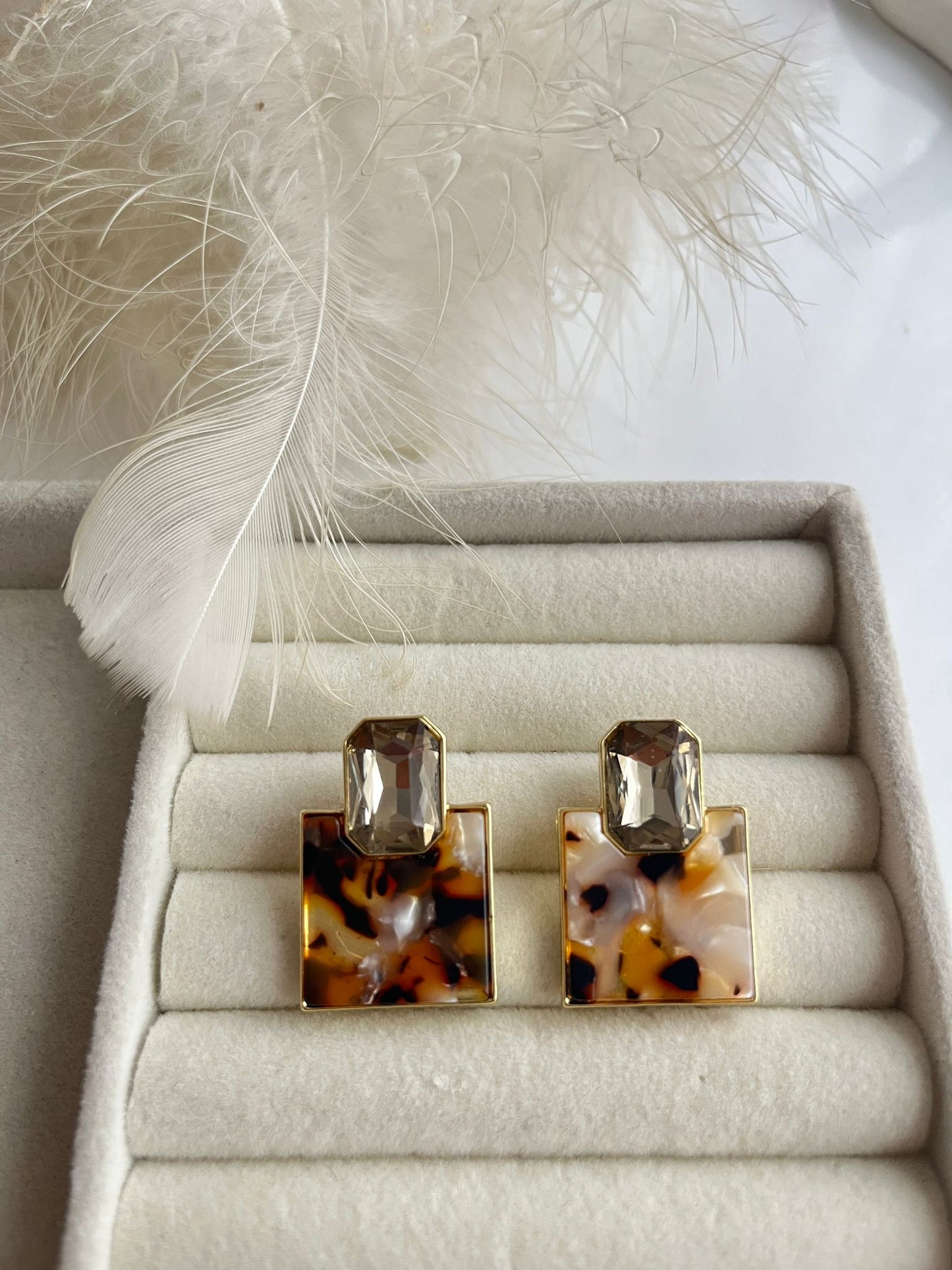 Leopar Küpe