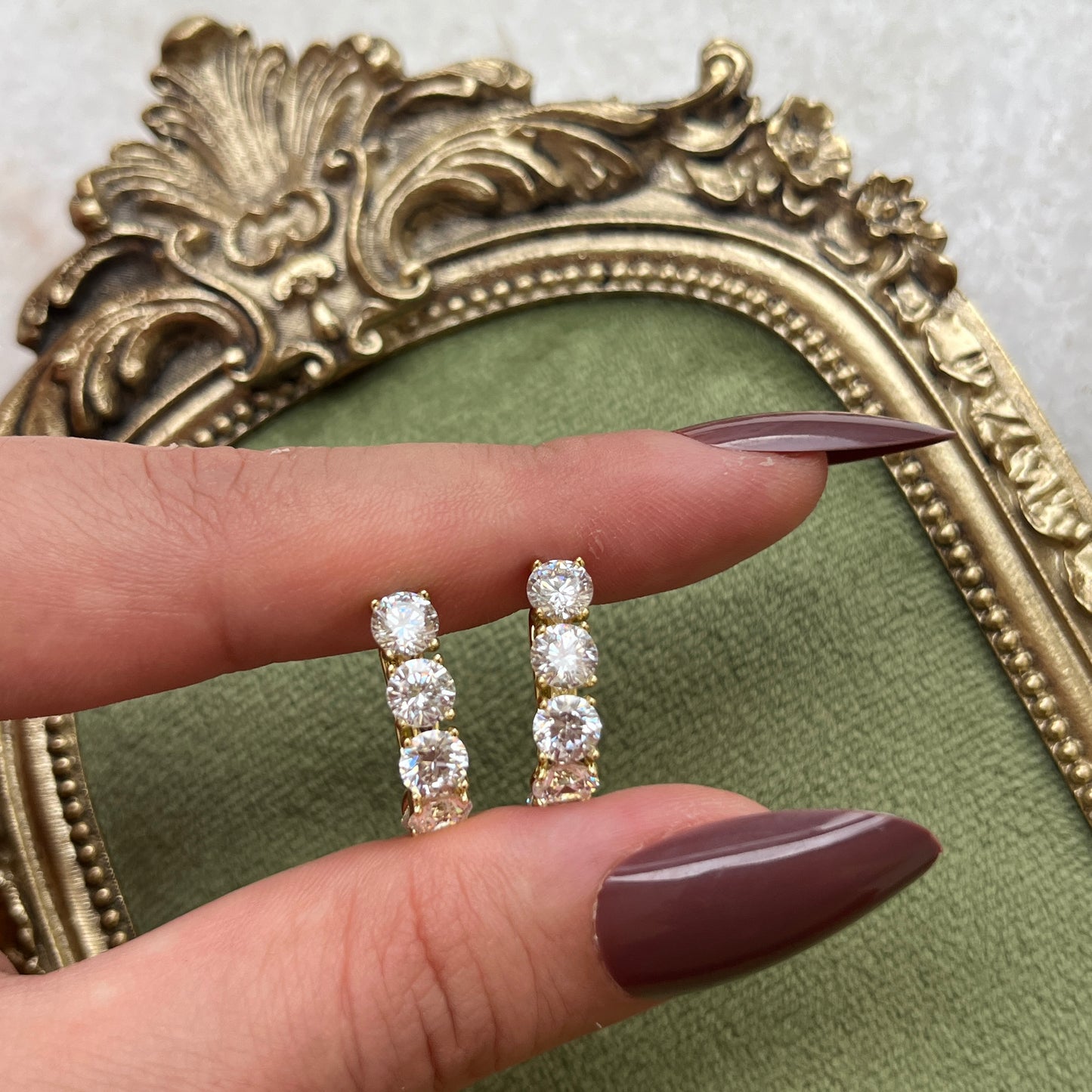 Xuping Taşlı Küpe