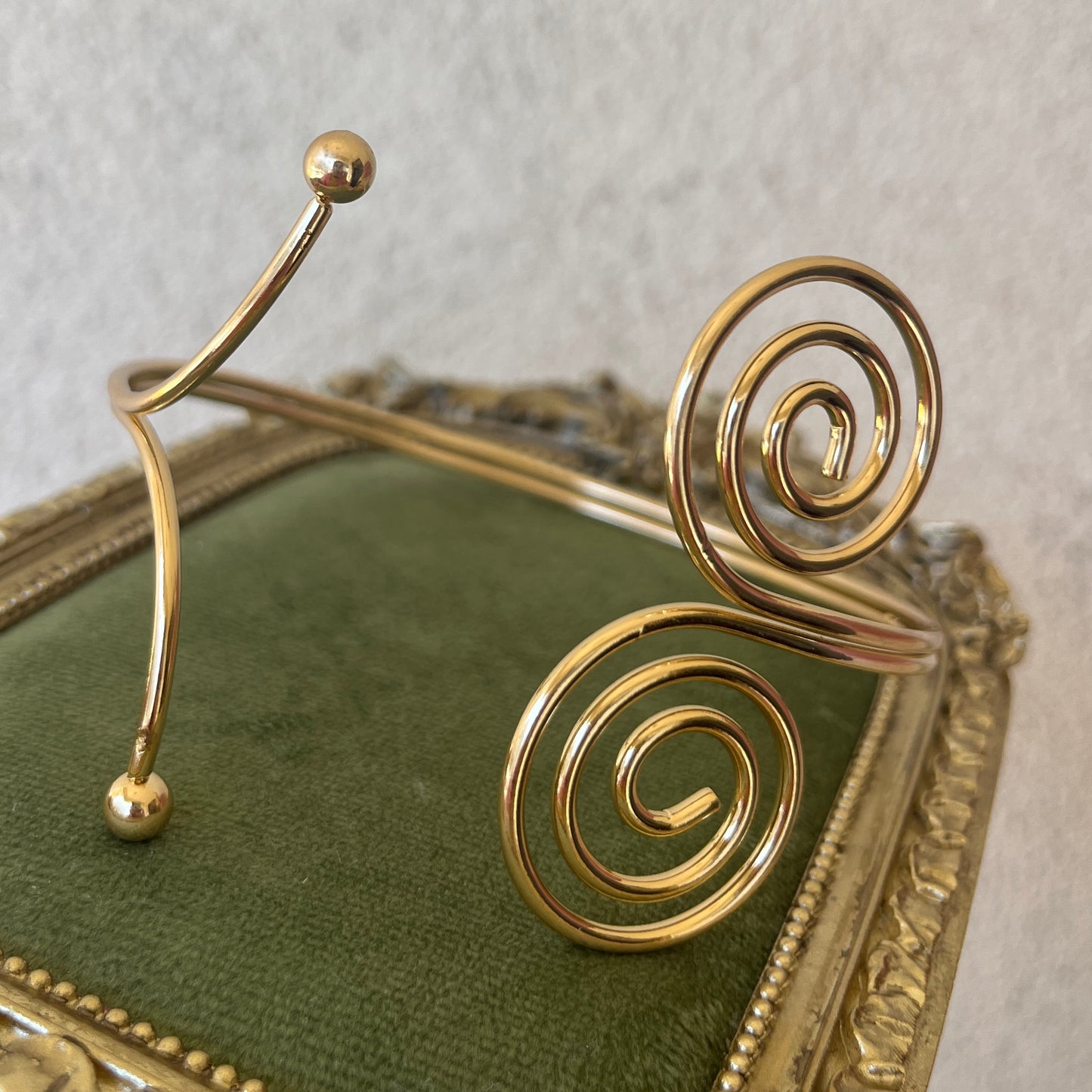 Armcuff