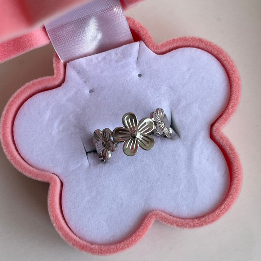 Silver Flower Yüzük