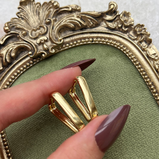 Xuping Üçgen Küpe