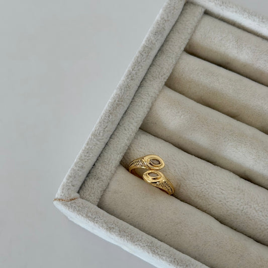 Gold Taşlı Yüzük