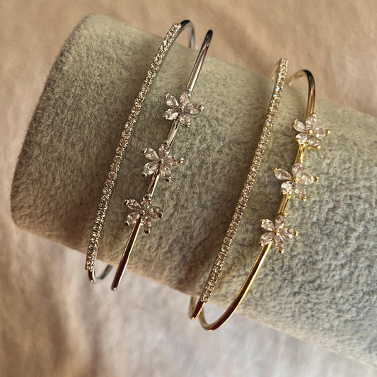 Çiçekli Zarif Kelepçe